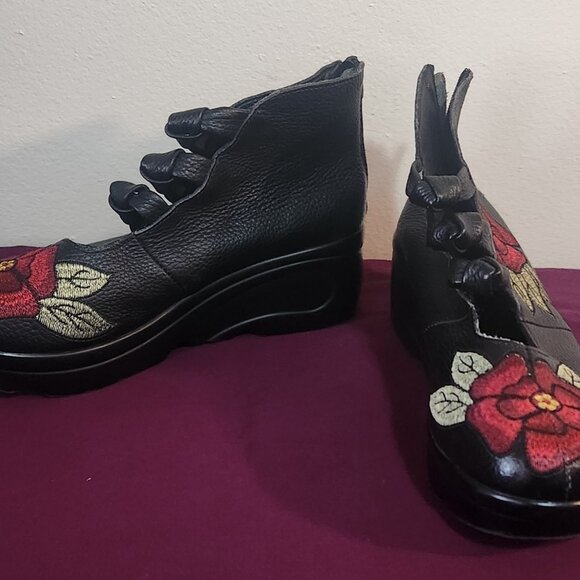 Ankle Boots - Picture 4 of 8